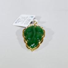 和(hé / huò)田玉鑽石挂件