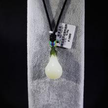和(hé / huò)田玉玉蘭雙色挂件