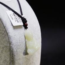 和(hé / huò)田玉寶寶佛